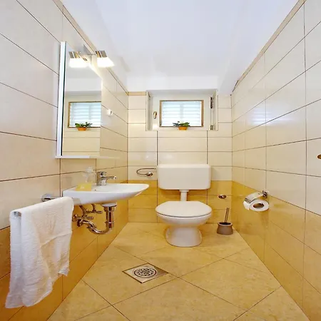 In Near Pebble * Bibinje